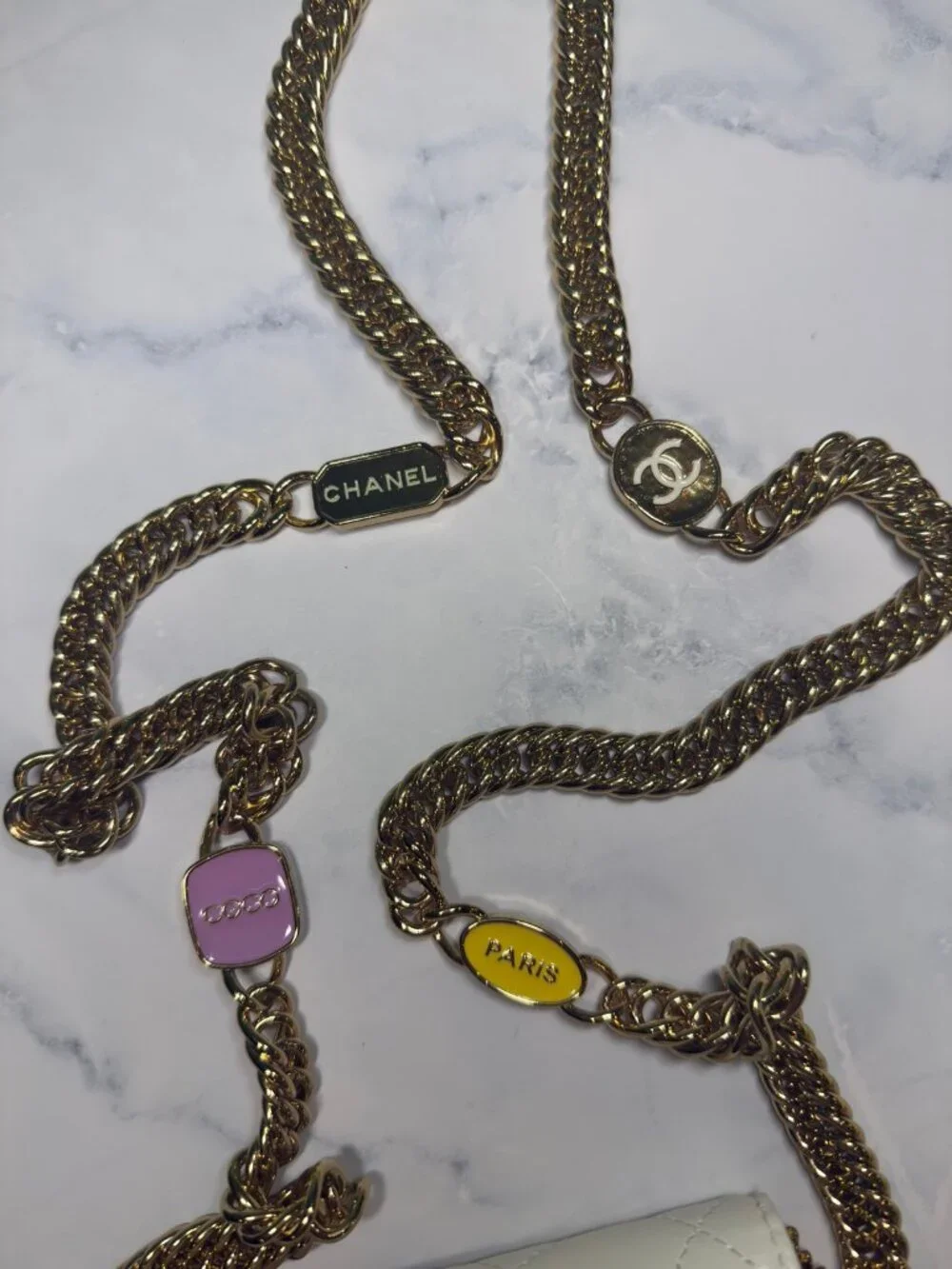 CHANEL 22s enamel